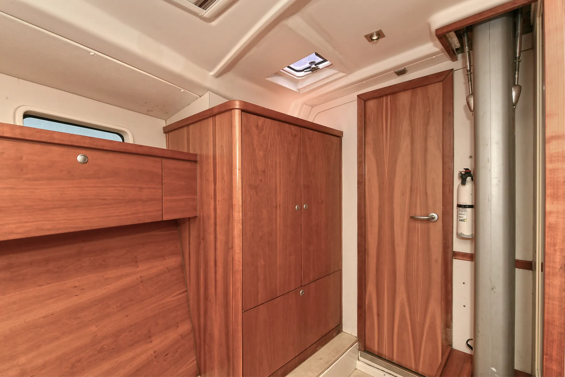 2008 Hanse 470e - Image 31