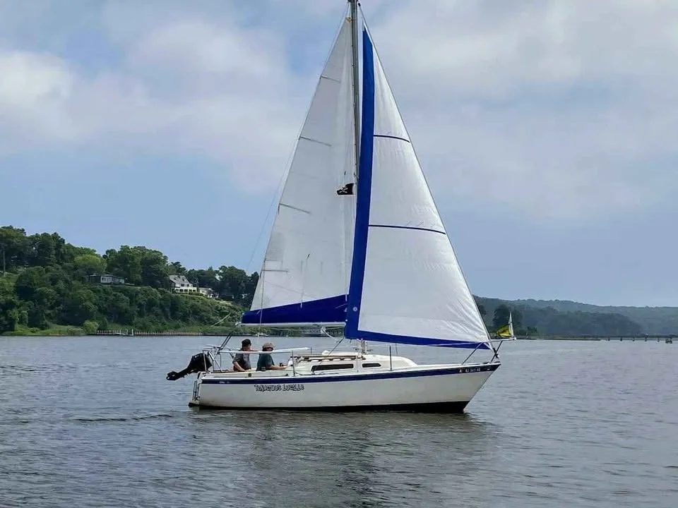 1980 O'Day 23-2 - Image 1